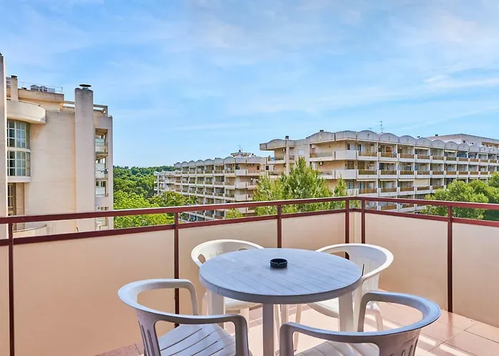 Inter Apartament *